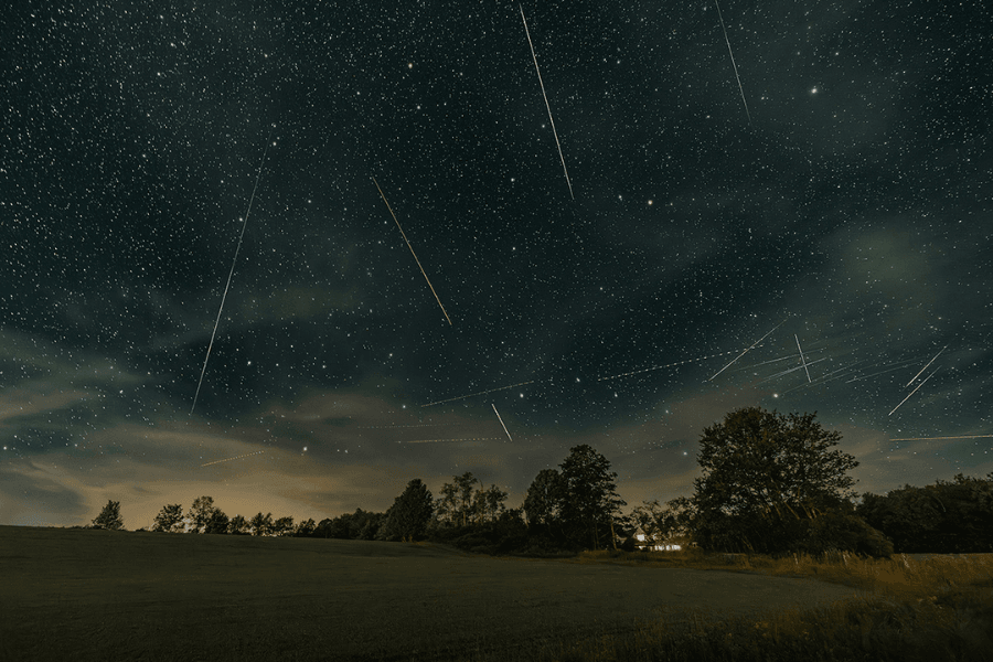 Đêm 12, rạng sáng 13/8, mưa sao băng Perseids sẽ bước vào thời điểm hoạt động mạnh nhất.