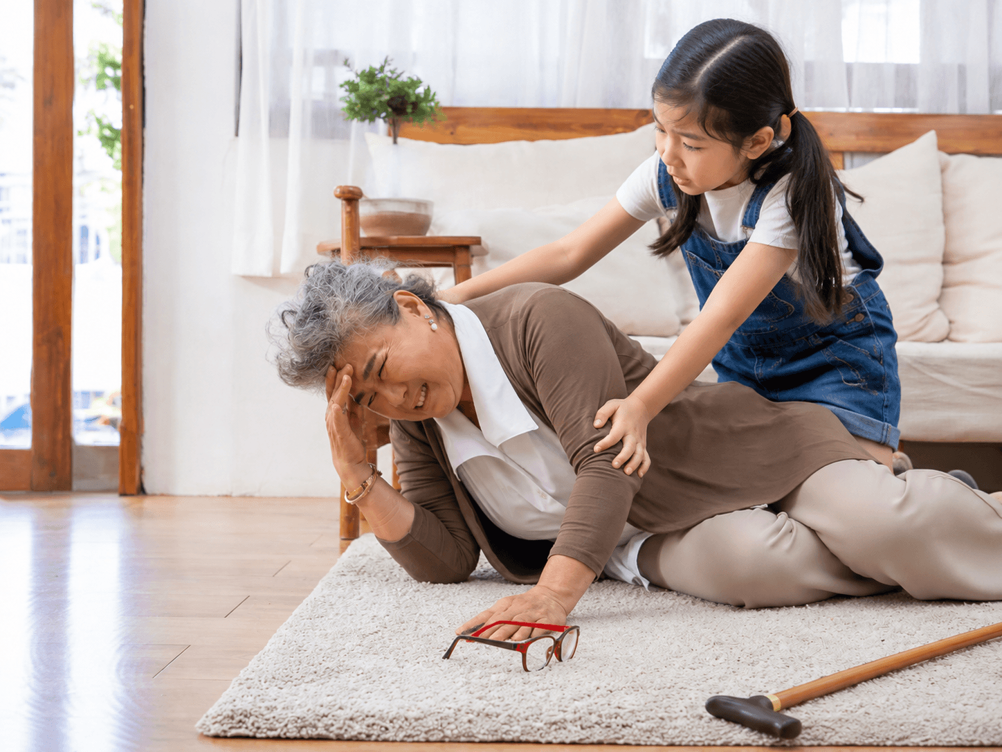 Hướng dẫn trẻ kỹ năng trong trường hợp ông bà đột quỵ khi chỉ có trẻ ở nhà