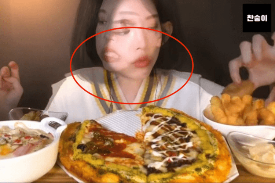Eat with Boki, từng vướng tranh cãi về việc sử dụng kỹ thuật _nhai rồi nhổ_ trong quá trình ghi hình