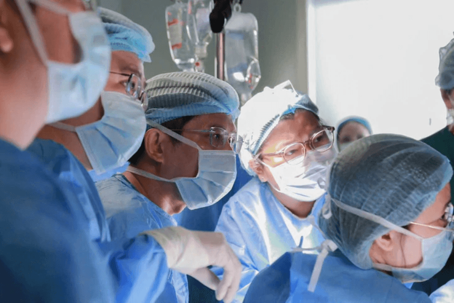 Giành cơ hội cho buồng tim phải của em bé tiếp tục phát triển