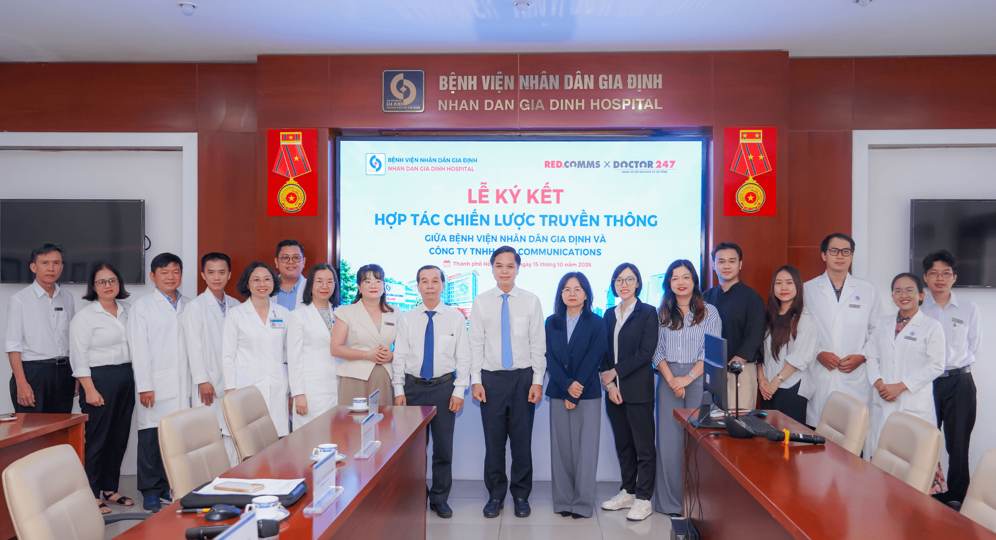 Lễ ký kết Bệnh viện Nhân dân Gia Định và Red Communications