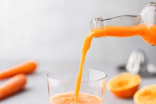 7 thủ phạm gây nổi mụn mùa hè - có loại được chị em đặc biệt yêu thích!