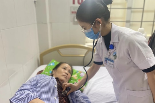 3 người bị ngộ độc khí CO vì đốt than sưởi ấm