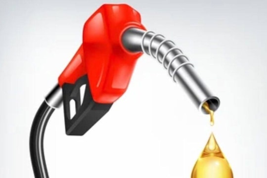 Alô, bác sĩ ơi! Uống nhầm xăng, dầu phải làm sao?