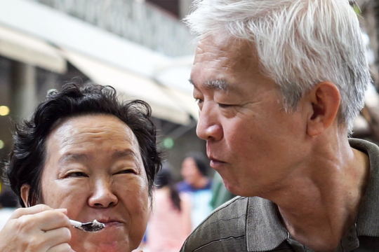 Chăm Sóc Sức Khỏe Tinh Thần Cho Người Cao Tuổi