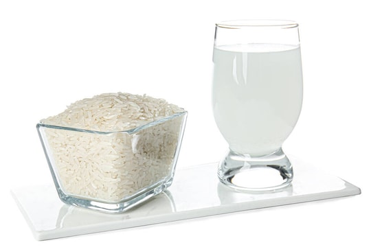 Nước vo gạo có tác dụng gì trong chăm sóc da?