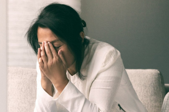 Cô gái 22 tuổi mãn kinh