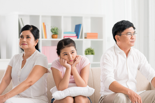 Cha mẹ nên làm gì khi trẻ thủ dâm?