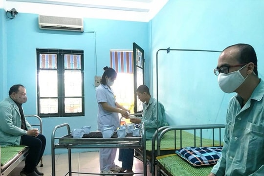 Người đàn ông mắc hội chứng sợ tiền