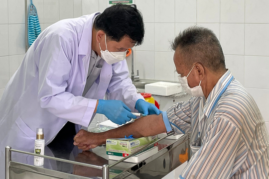 Người cao tuổi TPHCM mắc bệnh gì nhiều nhất?