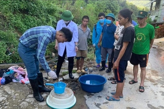 Cách xử lý nước và môi trường sau lũ lụt theo khuyến cáo của Bộ Y tế