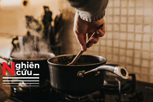 Nạp quá nhiều calo sau 5 giờ chiều sẽ làm tăng mức đường huyết