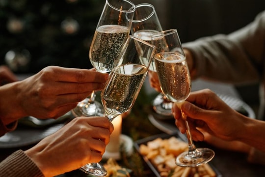 7 yếu tố có thể gây hại sức khỏe đường ruột vào mùa lễ Giáng sinh