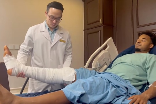 Tạm 'giã từ' bánh chuối chiên, Xuân Son bước vào giai đoạn phục hồi chấn thương