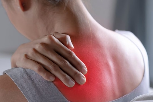 5 nguyên nhân dẫn đến tình trạng đau mỏi vai gáy