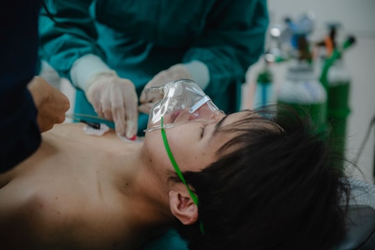 Cách sơ cứu trẻ co giật do sốt ngay tại nhà cha mẹ cần biết