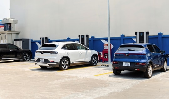 Cấp thiết tìm nguồn điện cho xe "xanh"