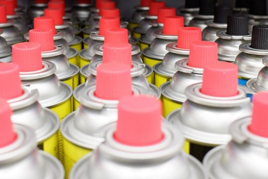 Ngọn lửa phựt lên trong tích tắc từ những vụ nổ bình gas mini có nguy hiểm không?