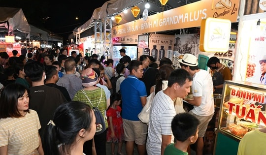 Để kinh tế đêm tỏa sáng