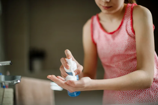 Cẩn thận với Phthalates có trong mỹ phẩm chăm sóc da cho trẻ em