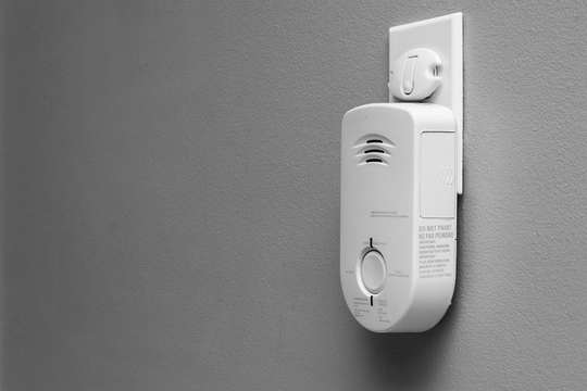 Vì sao nên mang theo máy phát hiện khí CO khi đi du lịch?