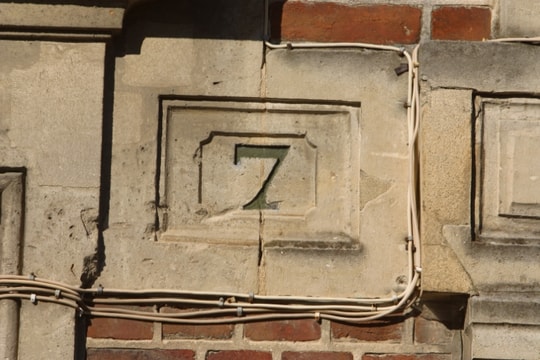 Giải mã con số 7: Vì sao đây là con số mang năng lượng tâm linh đặc biệt?