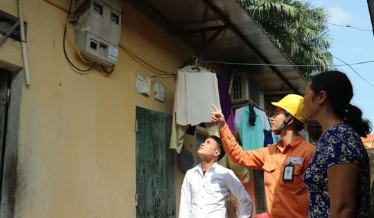 Hóa đơn tiền điện tháng 6 tăng cao, EVN yêu cầu rà soát