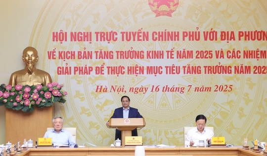 Thủ tướng: Phấn đấu tăng trưởng GDP năm 2025 từ 8,3 - 8,5%