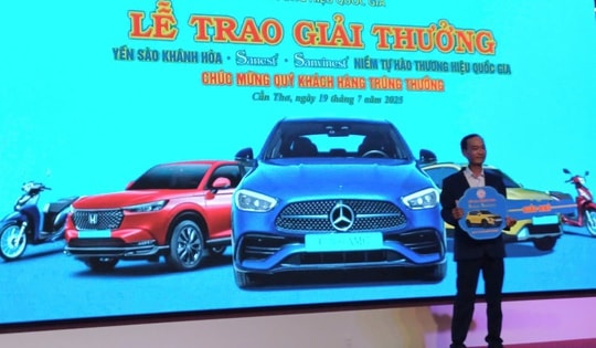 Người đàn ông ở Cà Mau nhận thưởng lớn từ Yến sào Khánh Hòa