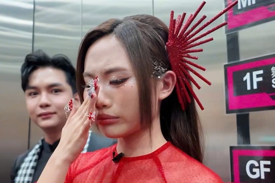 Lý do Phương Mỹ Chi bật khóc