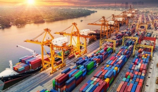 Thương mại song phương Việt Nam và Singapore tiếp tục tăng trưởng tích cực