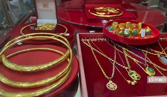 Thủ tướng: Xử nghiêm hành vi thao túng, gây bất ổn thị trường vàng