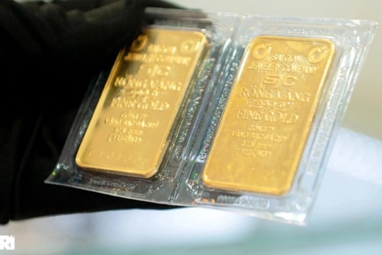 Giá vàng mất mốc kỷ lục