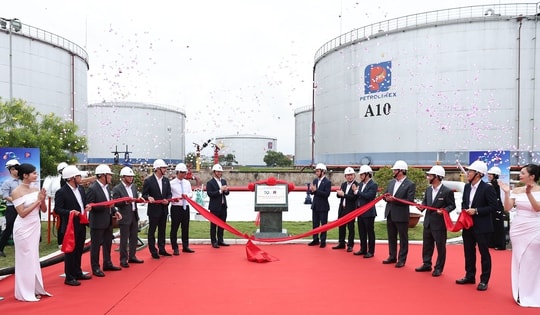 Petrolimex ra mắt nhiên liệu hàng không mới, giảm tới 80% lượng phát thải CO₂