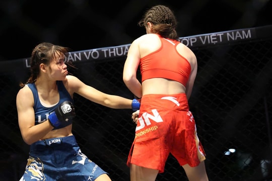 Cận cảnh 'nữ chiến binh' Việt Nam đấm túi bụi, lên gối hạ gục võ sĩ Nga