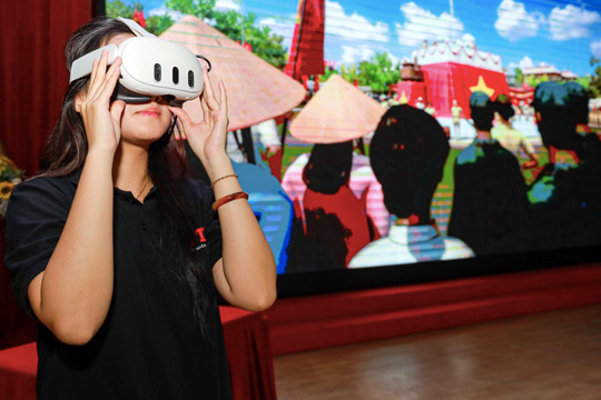 Trở về thời khắc thiêng liêng: Nhìn rõ từng nét mặt, nghe vang lời thề giữ nước