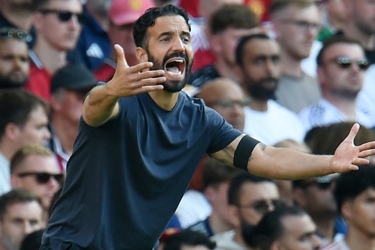 Thua Arsenal trên sân nhà, HLV Amorim vẫn khen Man Utd đá hay