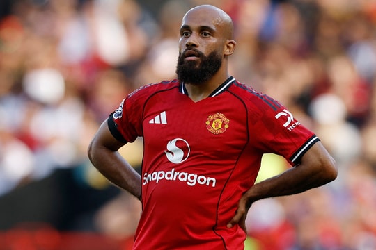 Hàng công giá hơn 7.600 tỷ đồng tịt ngòi, Man Utd thua Arsenal