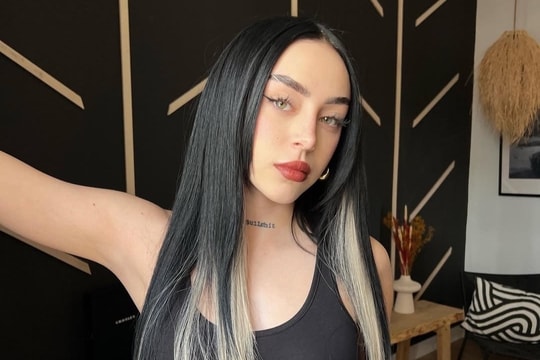 Bạn gái có 22 triệu người theo dõi của Yamal