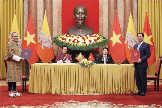 Quốc vương Bhutan và Hoàng hậu kết thúc tốt đẹp chuyến thăm cấp Nhà nước tới Việt Nam