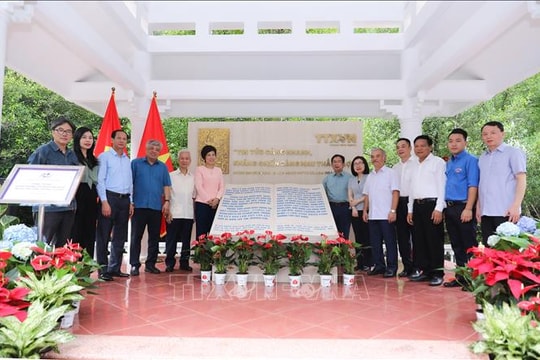 Tổng Giám đốc TTXVN Vũ Việt Trang: Mãi khắc ghi và thực hiện lời căn dặn của Bác 'Tin càng nhanh, thắng lợi càng mau'