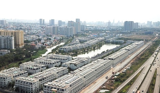 Giá nhà liền thổ mới ở TP HCM đã lên đến 230 triệu đồng/m²