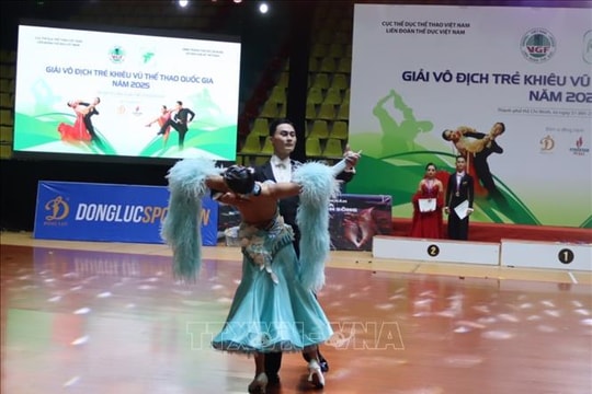 Lan tỏa niềm đam mê, tình yêu với bộ môn Dancesport đến thế hệ trẻ
