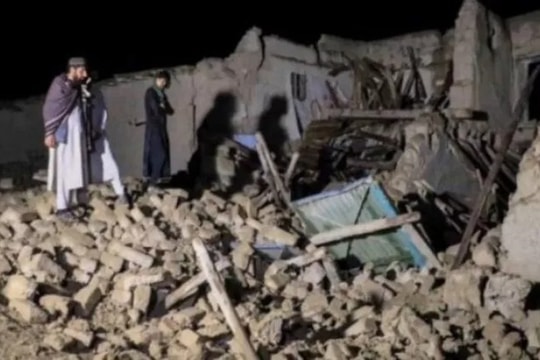 Động đất ở Afghanistan khiến hơn 800 người thiệt mạng, làng mạc bị phá hủy