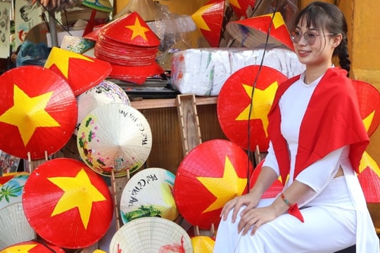 Du khách tham quan phố cổ Hội An dịp 2/9 không đông như dự kiến