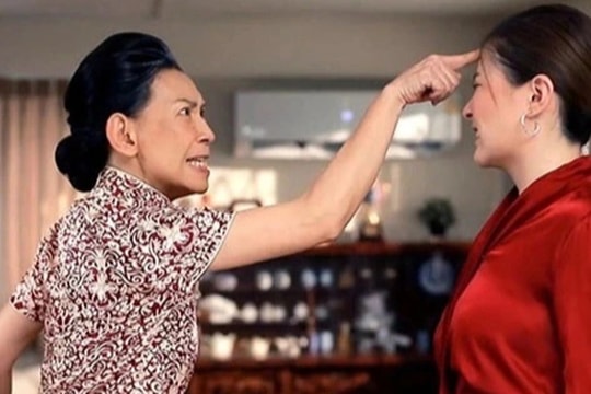 Ôm con về ngoại nghỉ lễ, tôi bị mẹ ruột đuổi đi vì một chuyện lúc 7h sáng