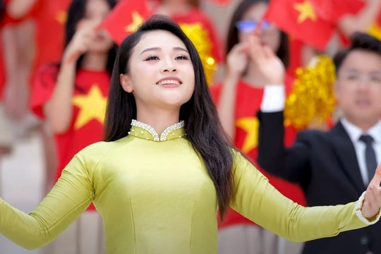 Hơn 30 ca sĩ tham gia MV 'Vinh quang, ơi Việt Nam'