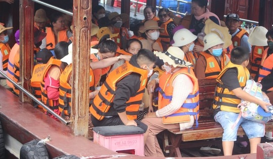 Du lịch Khánh Hòa đạt doanh thu hơn 960 tỉ đồng dịp nghỉ lễ Quốc khánh 2/9