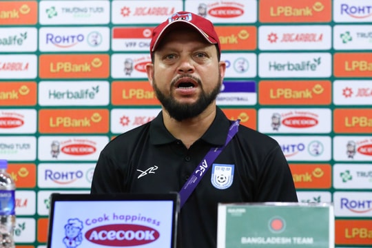 Vì sao đối thủ của U23 Việt Nam mất huấn luyện viên trưởng?