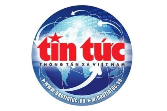 CSGT hỗ trợ đưa người phụ nữ đang chuyển dạ tới bệnh viện kịp thời